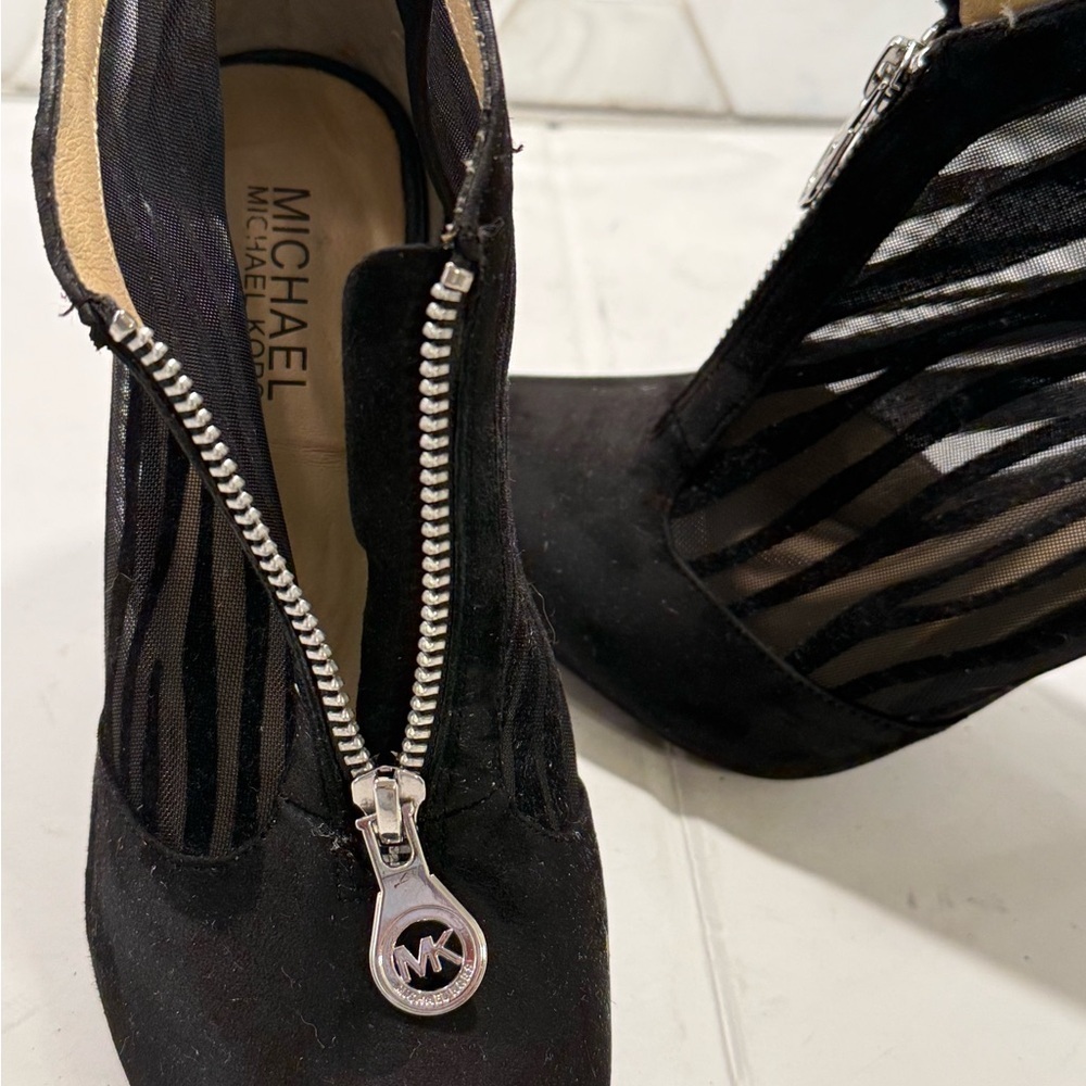 Michael Kors Fulton Black Suede & Mesh Bootie Size 8.5 Stiletto Boots Zippered - Picture 9 of 10